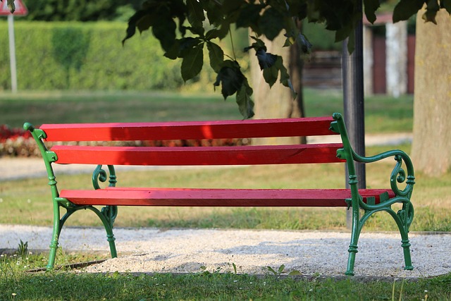 outdoor seating, outdoor seat