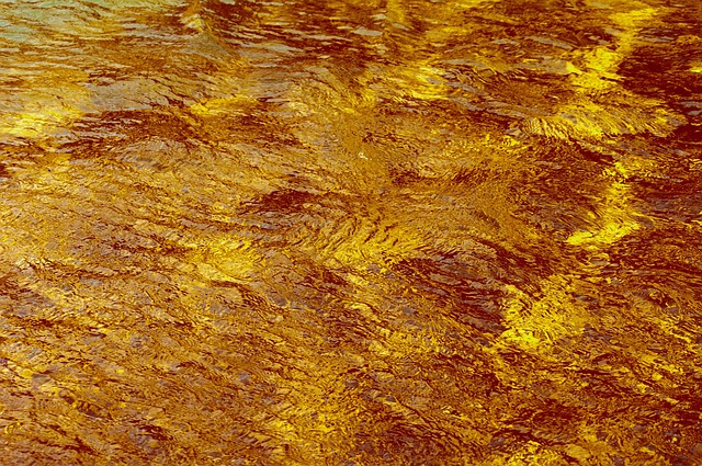 Natural Ponds and Waterfalls: Eco-Design, Oxygenation, and Maintenance Tips