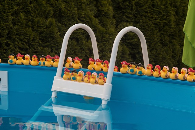 pool deck, pool surround, pool, swimming pool