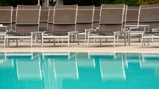 pool deck, pool surround, pool, swimming pool