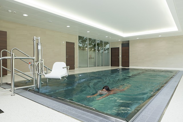 pool-deck-pool-surround-pool-swimming-po-640x480-53743100.jpeg