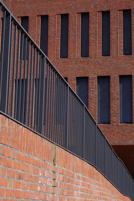 railing-640x480-57918339.jpeg