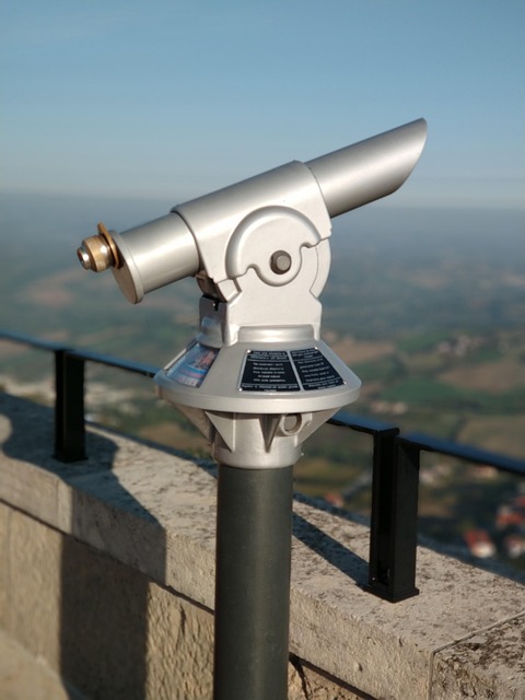 railing-640x480-61352542.jpeg