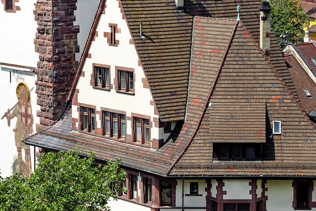 roof-640x480-49780416.jpeg