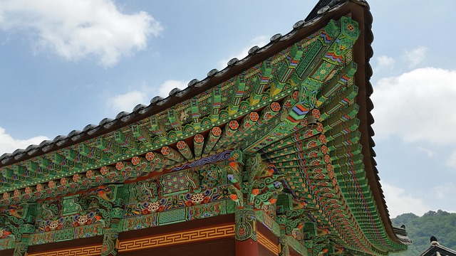 roof-640x480-6099786.jpeg
