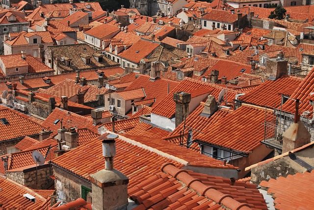 roof-640x480-76091572.jpeg