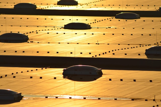 roof-640x480-78451091.jpeg