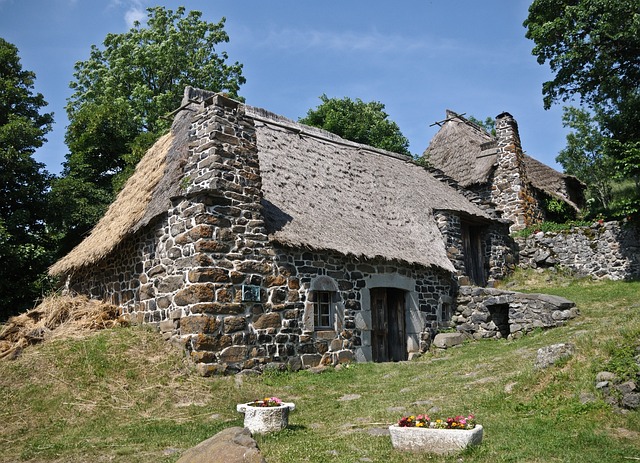 roof-640x480-87240494.jpeg
