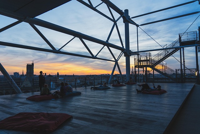roof-640x480-92429091.jpeg