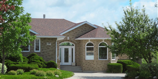 roof-house-roof-roofing-640x480-80786491.jpeg