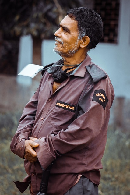 security-guard-640x480-48654622.jpeg