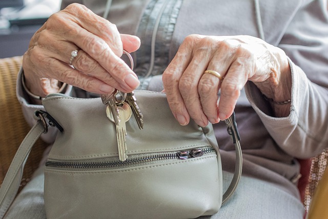 senior-elderly-retirement-retired-people-640x480-40147599.jpeg