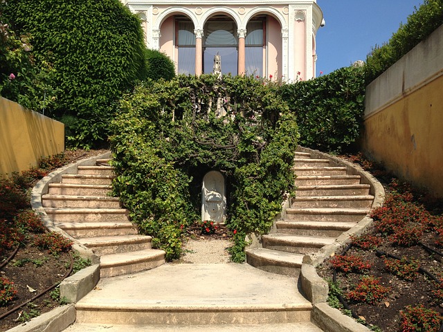 stair-640x480-32572254.jpeg