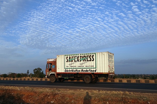 truck-tow-truck-trucking-640x480-35220806.jpeg