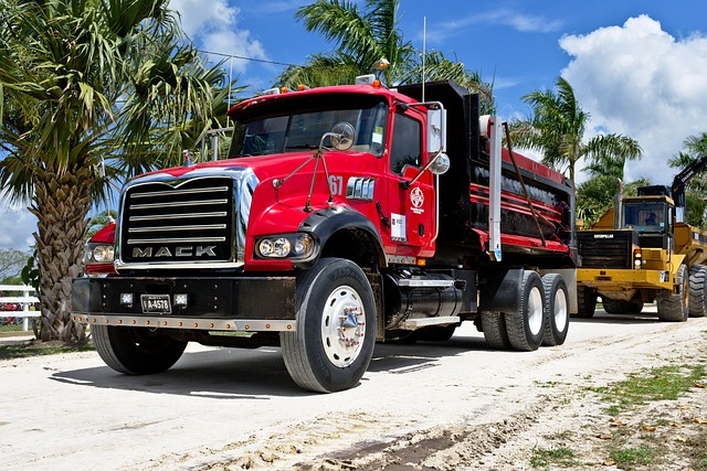 Specialized Insurance for Oversized Vehicles: Protecting Heavy-Duty Trucks & Equipment