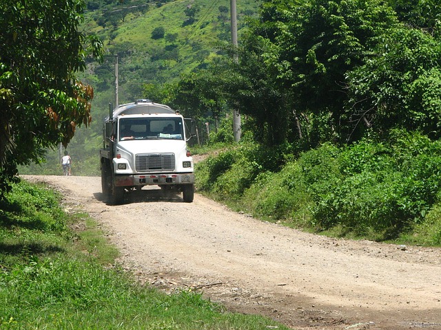truck-trucking-truck-driver-640x480-23141129.jpeg