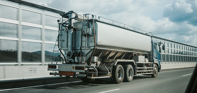 Maximize Fleet Savings: A Small Business Guide to Discounts and Insurance