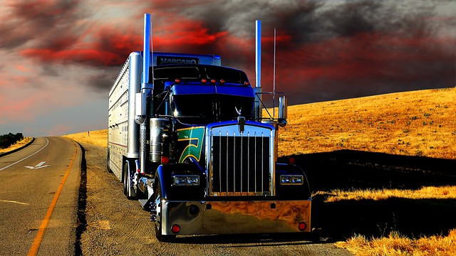 truck-trucking-truck-driver-640x480-89233204.jpeg