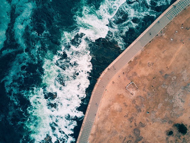 walkway-pathway-640x480-49371859.jpeg