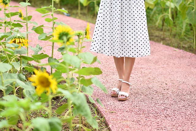 walkway, pathway