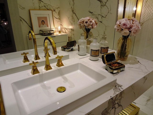 bathroom-640x480-17370206.jpeg