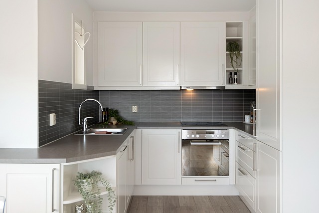 Space-Saving Bathroom Cabinets: Tailored Plans for Every Size