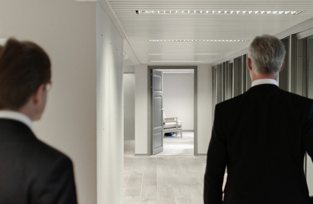 businessman-business-meeting-company-law-640x480-34643888.jpeg