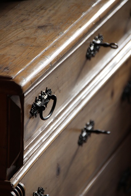 Maintain & Repair Modern Metal Cabinetry: Extending Lifespan with Expert Care