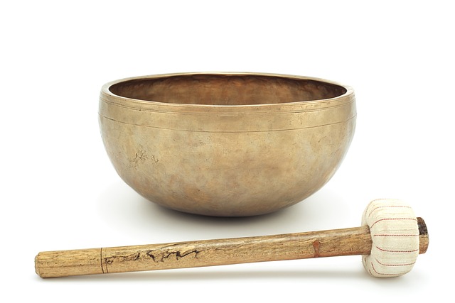 Cold Plunges: Unlocking Hormonal Balance and Boosting Thyroid Health