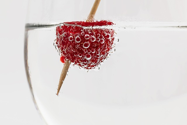 Cold Water Therapy: Balancing Oily Skin for a Radiant Glow