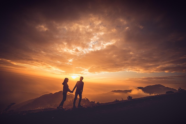 couple-640x480-49067801.jpeg