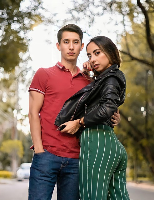 couple-640x480-99369501.jpeg
