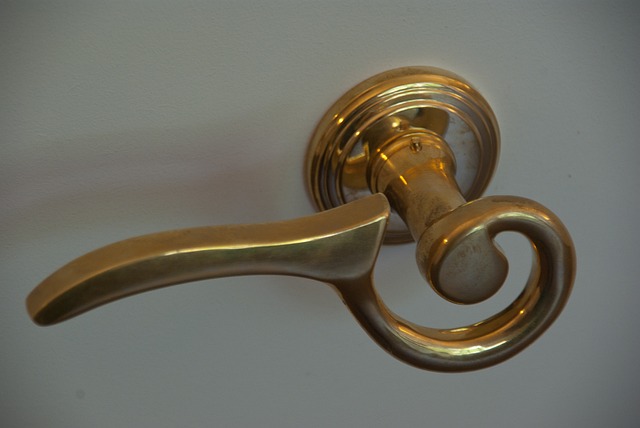 door-640x480-55215109.jpeg