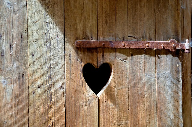 door-640x480-87220637.jpeg