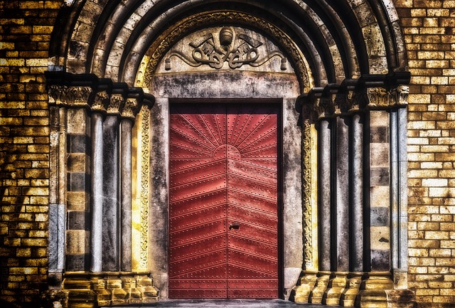 door-door-lock-door-access-640x480-98065258.jpeg