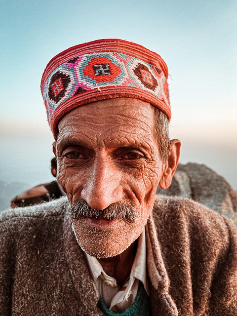 elder-people-senior-640x480-99203714.jpeg