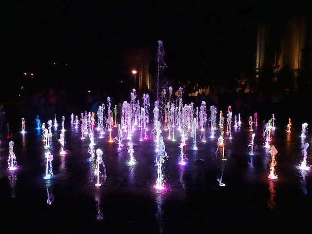 Elevate Your Space: Modern Luxurious Fountain Designs by Professional Services