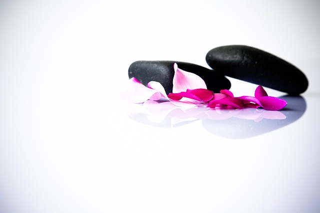 Heat vs Cold: Natural Therapies for Joint Discomfort Relief with PRP