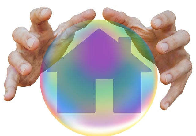 home-security-cctv-surveillance-house-640x480-78875340.jpeg
