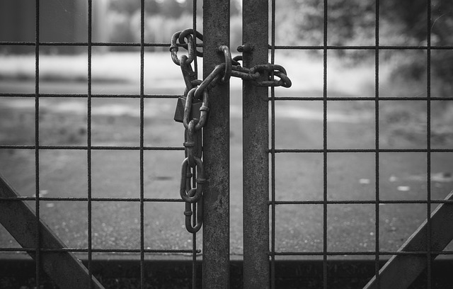 Secure Urban Living: Smart Locks Enhance Compact Home Safety