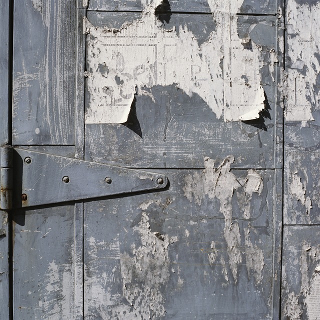house-door-lock-home-security-home-lock-640x480-59458437.jpeg