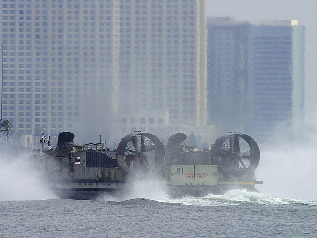 inflatable-water-slides-640x480-42288938.jpeg