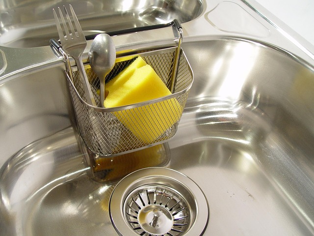 kitchen-fixtures-kitchen-faucet-faucet-k-640x480-59280233.jpeg