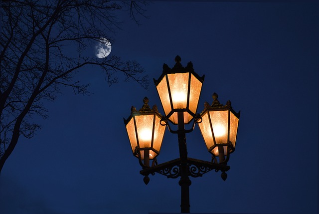 lighting-640x480-5253383.jpeg
