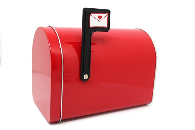 Modern Custom Mailboxes: Elevate Curb Appeal & Streamline Functionality