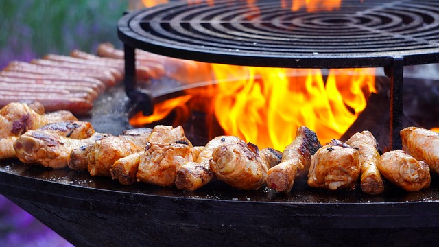 outdoor-fireplace-640x480-45070469.jpeg