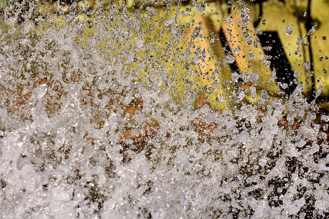 outdoor-fountain-water-feature-640x480-70921378.jpeg
