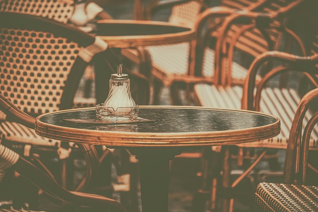 Teak Outdoor Furniture: Crafting Ultimate Comfortable Lounging Spaces