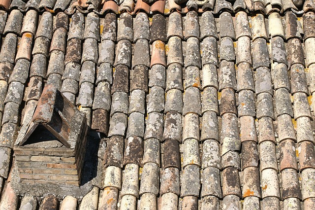 roof-640x480-78008559.jpeg