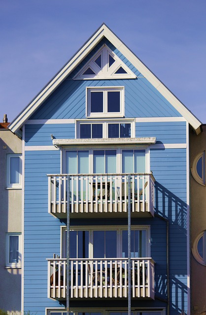 Seamless Gutter Installation: Efficient Water Management for Homes